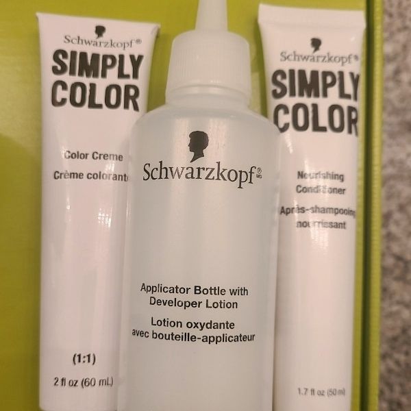 Shop Image - Simply Color
